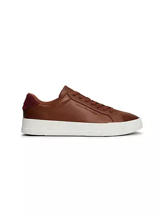 TOMMY HILFIGER | Sneaker TH COURT | braun