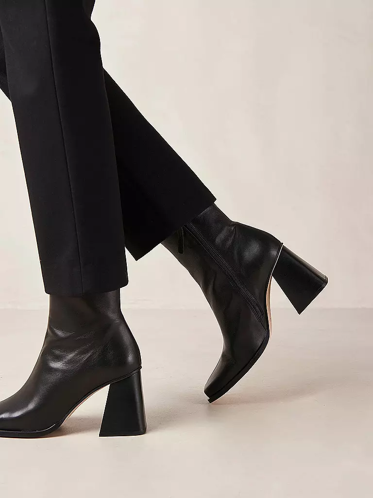 ALOHAS | Stiefelette SOUTH | schwarz