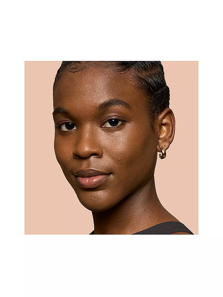 BOBBI BROWN | Skin Long Wear Weightless Foundation (C 084 Almond) | hellbraun