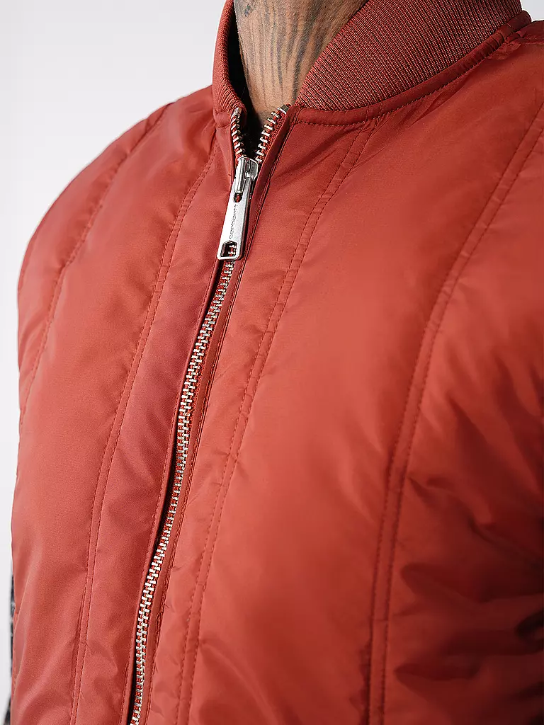 CARHARTT WIP | Steppgilet LACHLAN | orange