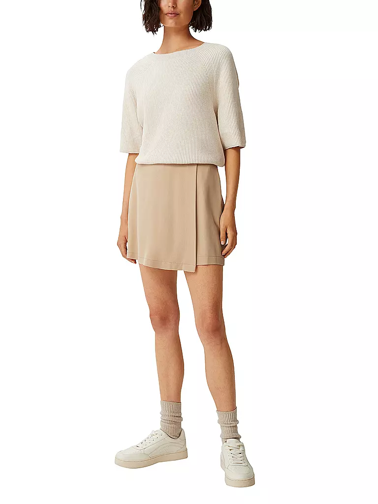 COMMA IDENTITY | Shorts | beige