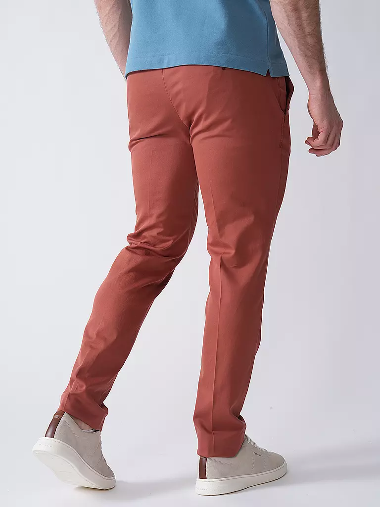 HILTL | Chino Slim Fit TOURIST 2.0 | kupfer