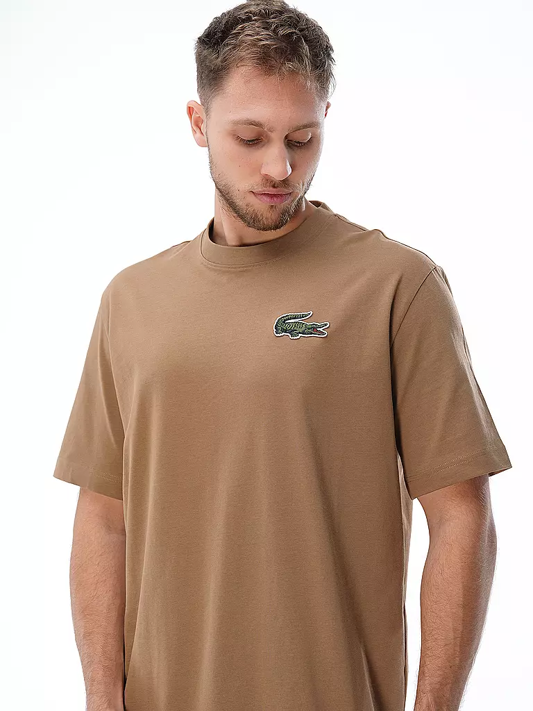 LACOSTE | T-Shirt Oversized  | camel