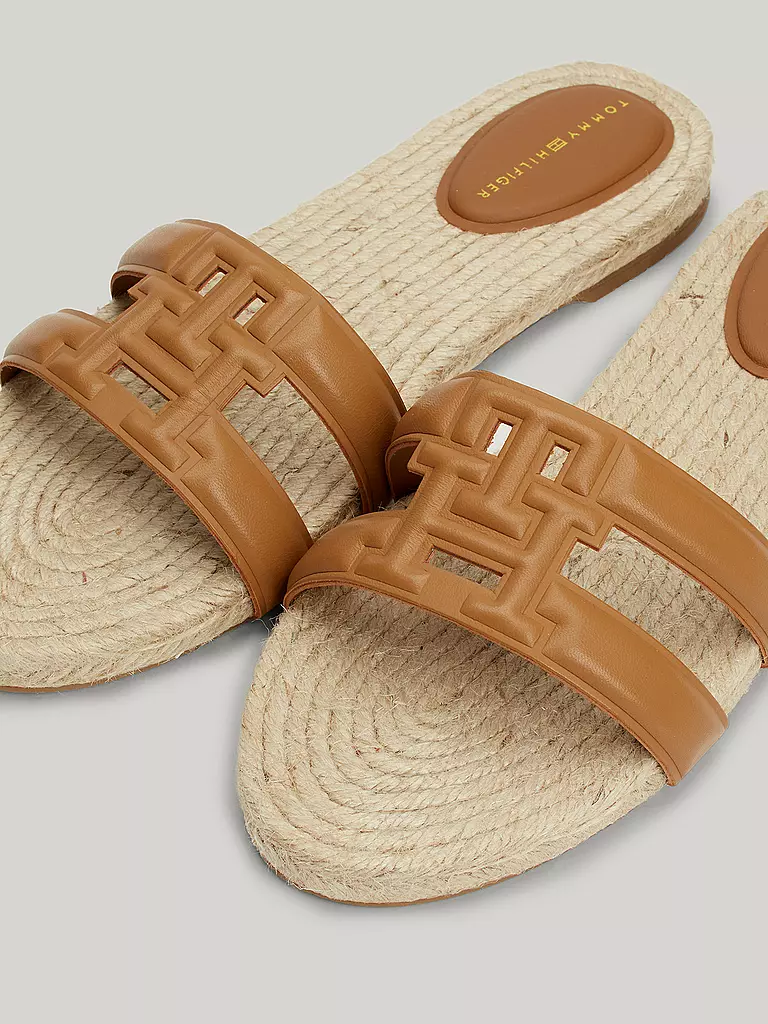 TOMMY HILFIGER | Sandalen | braun