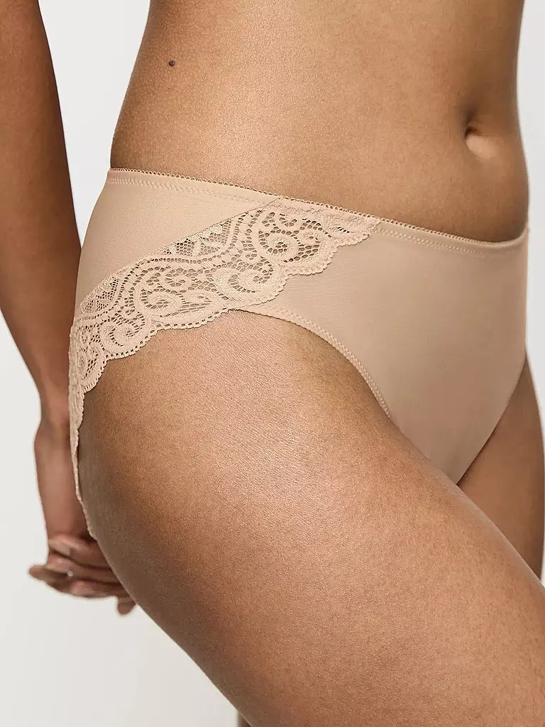 TRIUMPH | Slip AMOURETTE puder | beige