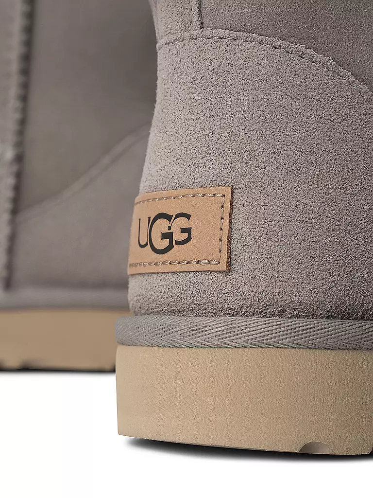 UGG | Snowboots CLASSIC MINI II | hellgrau